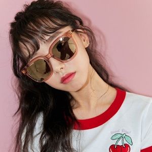 Gentle Monster “Absente” Sunglasses in Pink